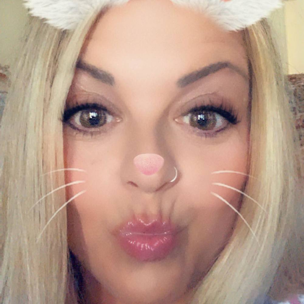 Meet your Posher, Liz